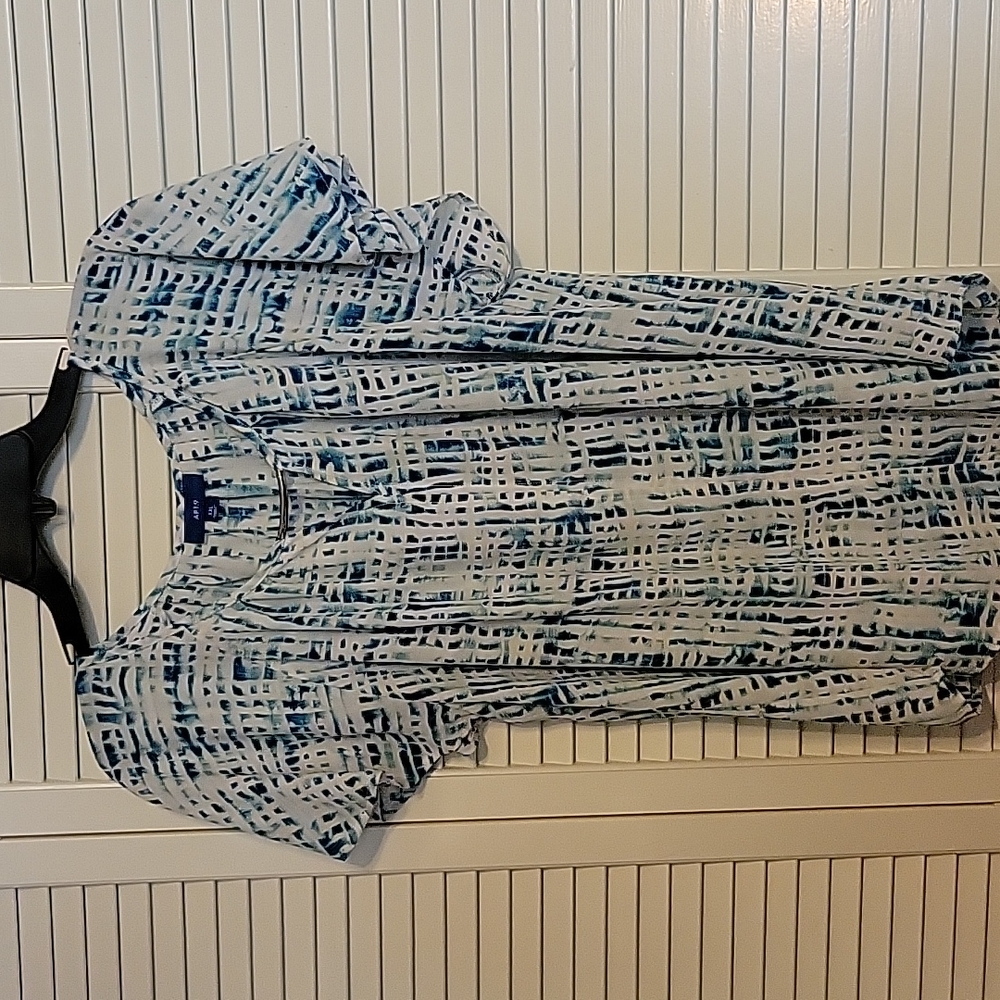 Apt 9 Butterfly Sleeve turquoise blue top